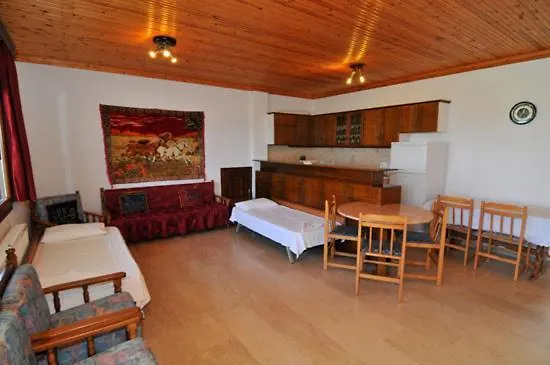 Coral Hotel 2*