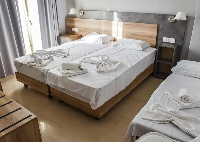 Hotel Coral 2*